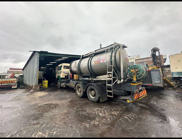 800M² WAREHOUSE TO LET IN CHLOORKOP
